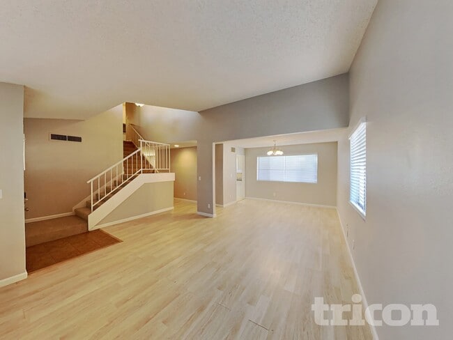 Photo - 3143 Regal Oak Dr