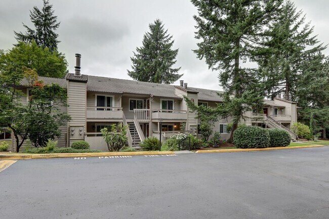 Photo - 2 Bedroom Ground Floor Condo in the Heart of Woodinville! Unit 103B