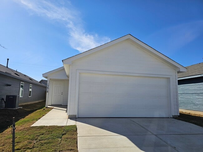 Building Photo - 13818 Appleton Wy Rental