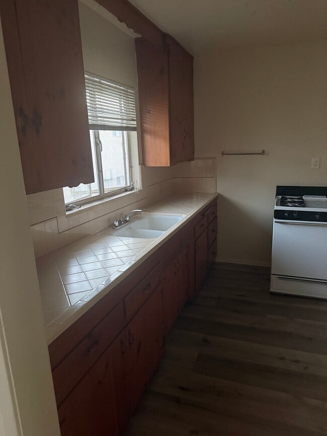 Photo - 918 W Huntington Dr Unit K