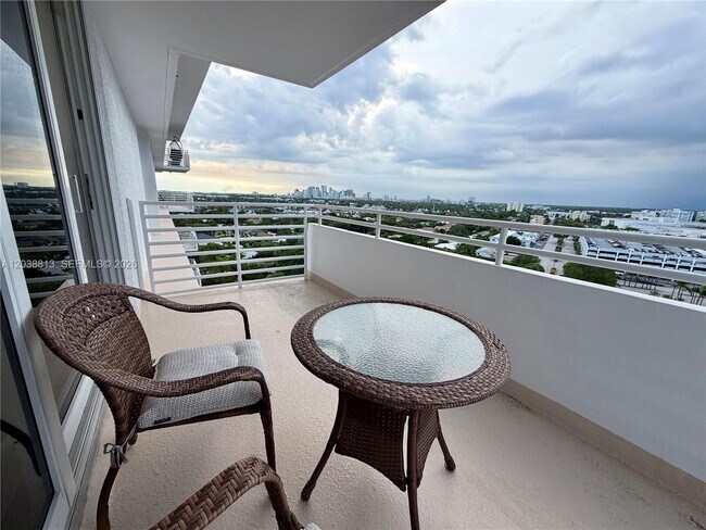Photo - 888 Intracoastal Dr Unit 15E