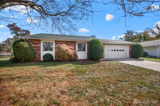 Photo - 351A Jutland Dr