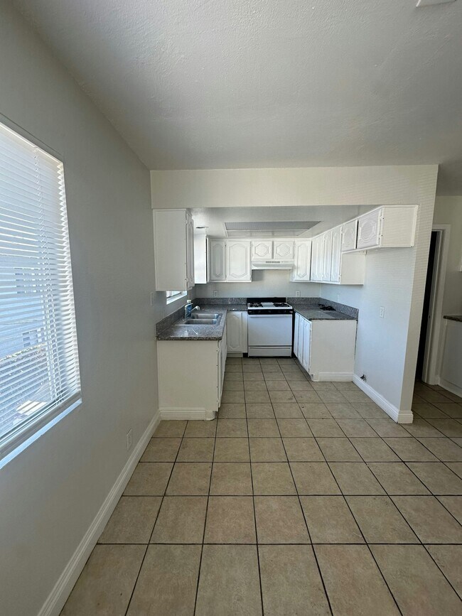 Photo - 7620 Newlin Ave Unit 20B