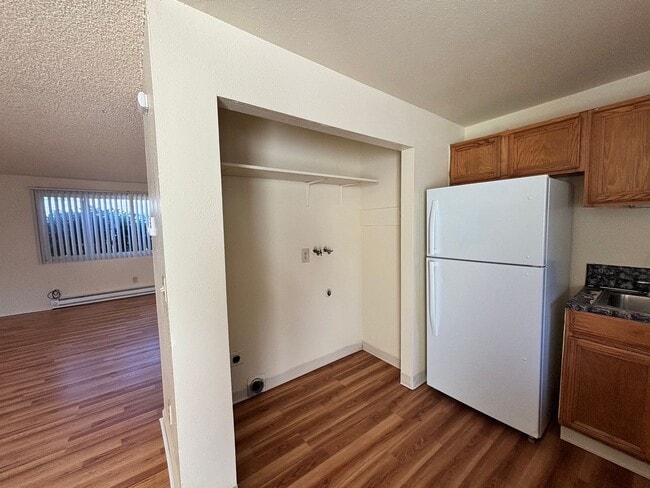 Photo - HOLM-4192SW17 Unit 1