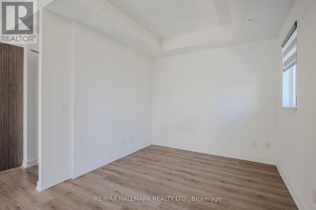 Photo - 3RD FLOOR - 34-851 SHEPPARD AVENUE W Unit 3rd floor