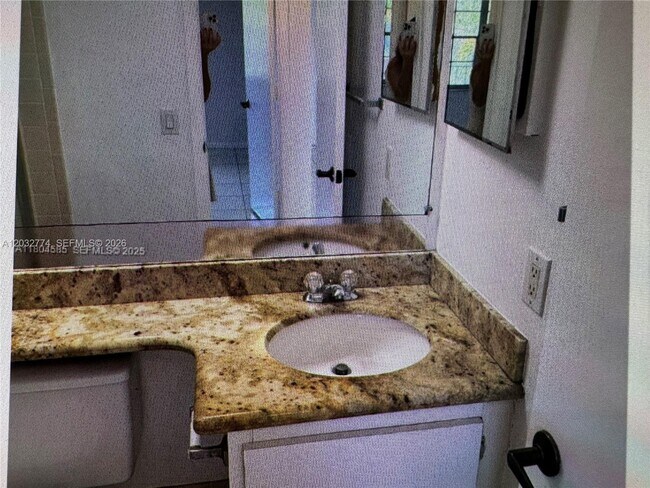 Photo - 3001 W Rolling Hills Cir Unit 305