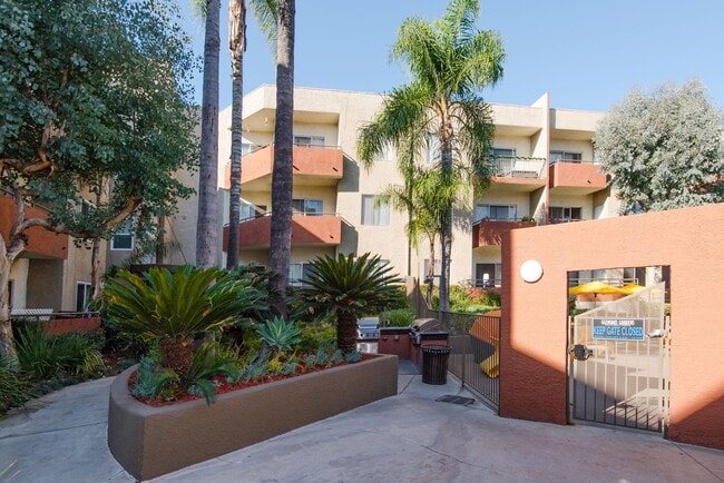 Glenoaks Gardens