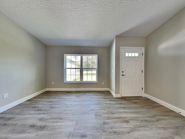 Photo - 944 W Rum Pl