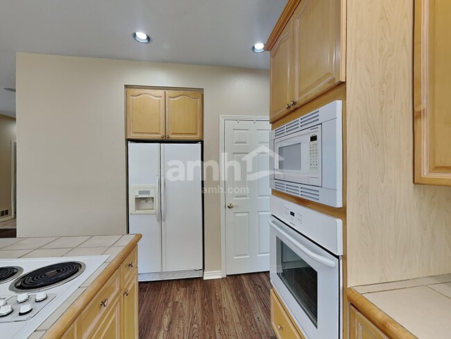 Photo - 4244 Lark Sparrow St