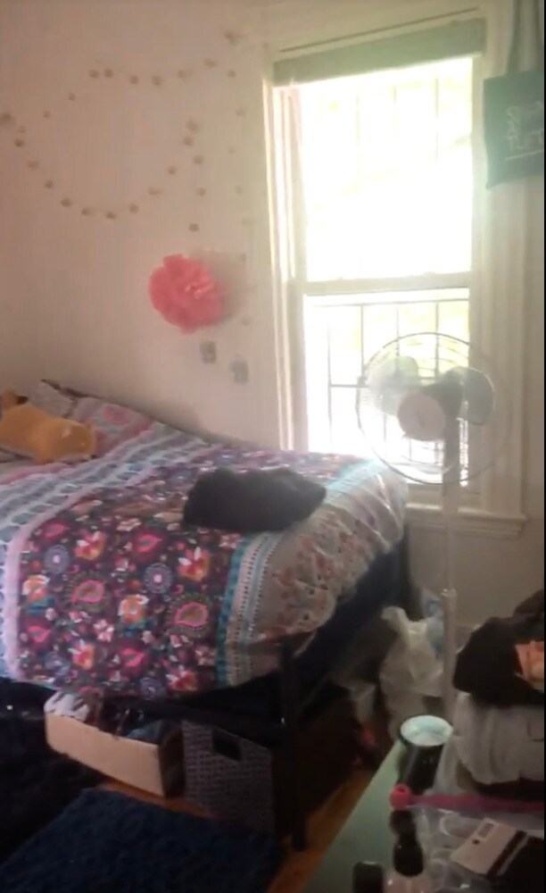 Building Photo - 17 Parker Hill Ave Unit 1