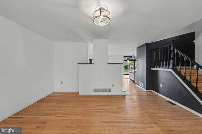 Photo - 1522 Isaacs Ct