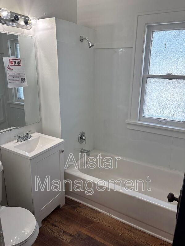 11909 Parkhill Ave Unidad Up Unit