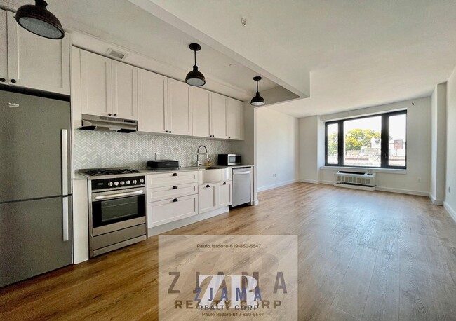 Building Photo - 409 Eastern Pkwy Rental