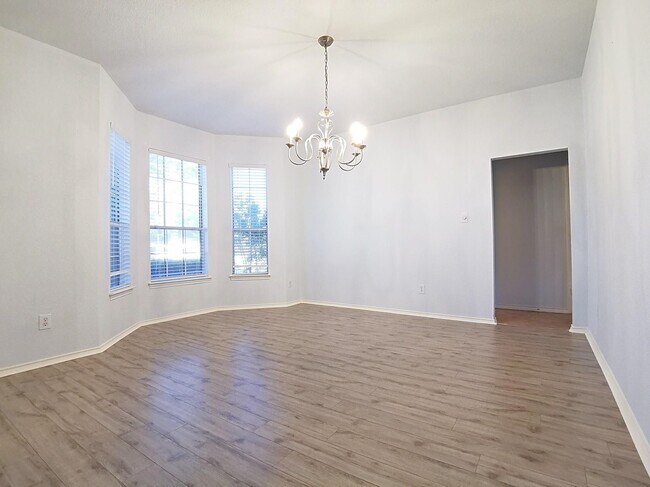 3527 Hera Dr