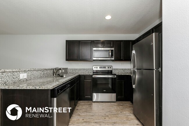 Photo - 530 Eiseman Wy