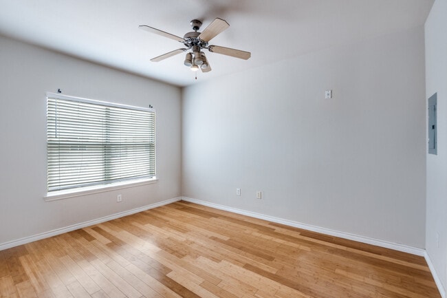3102 Kings Rd Unit 2308
