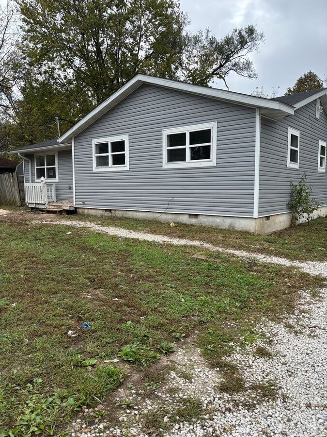 4 Bed 1 Bath PRE-LEASING -Availabel Novemb... - 4 Bed 1 Bath PRE-LEASING -Availabel Novemb...