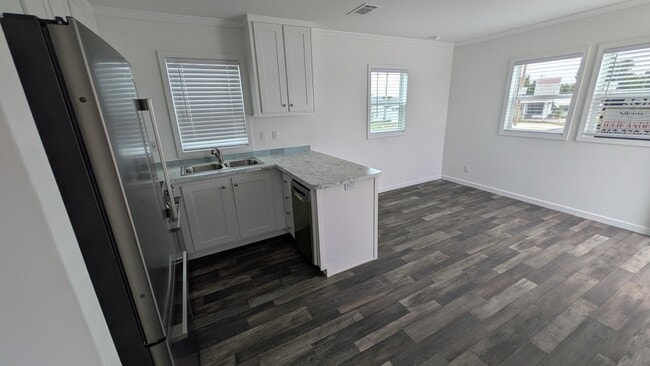 Photo - 4320 Dundee Rd
