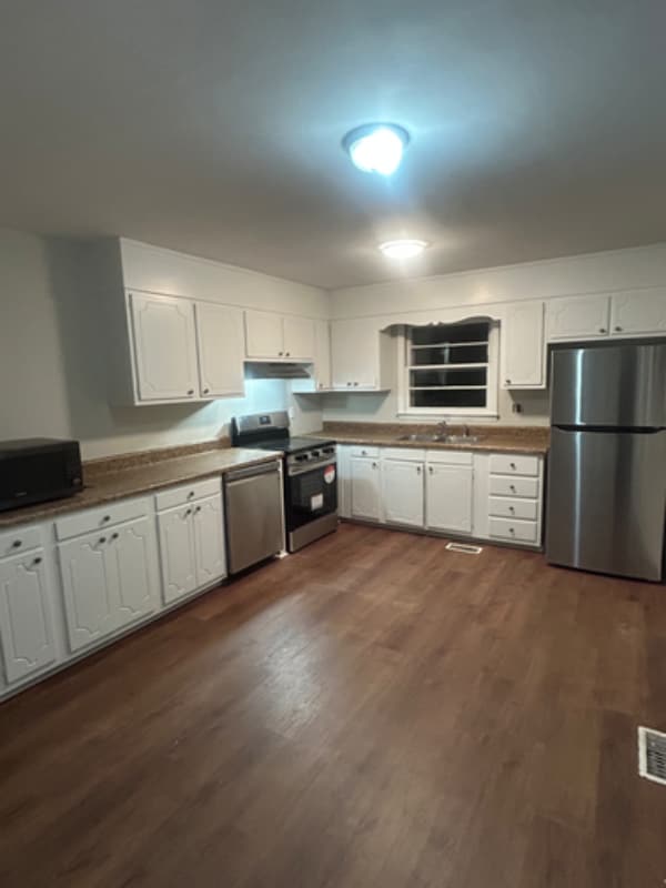 Photo - 109 Hillbrook Ct