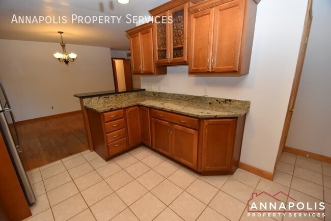 Photo - 817 Cedarcroft Dr