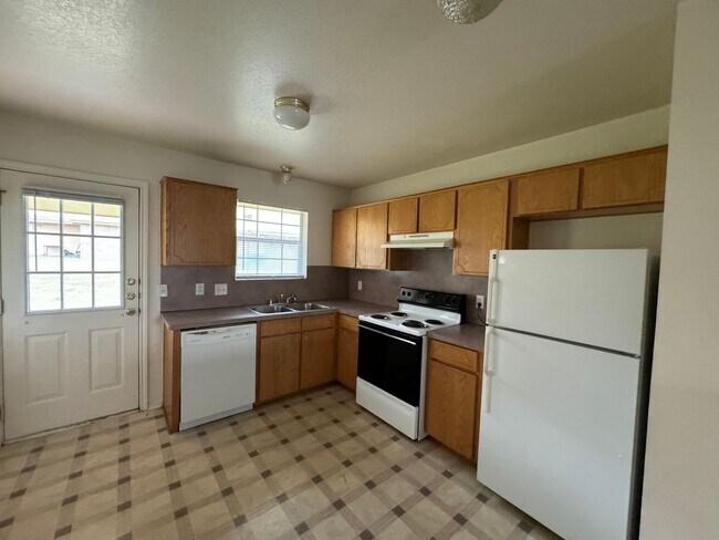 Photo - 4410 Sylvia Dr Unidad Apt D