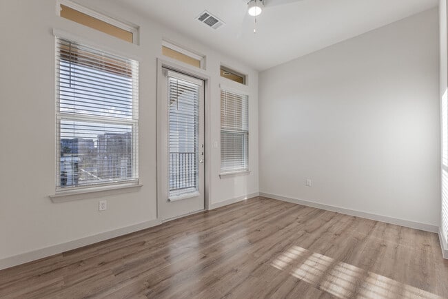 Photo - Casagave At Larkspur