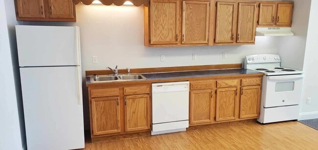 Photo - 101 S Main St Unit A