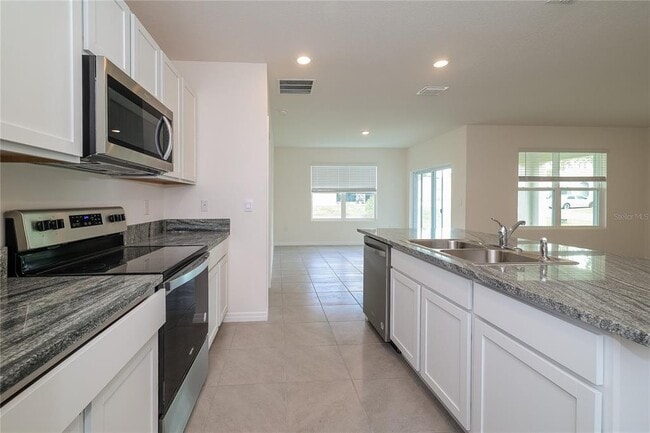 Photo - 15 Hickory Course Way