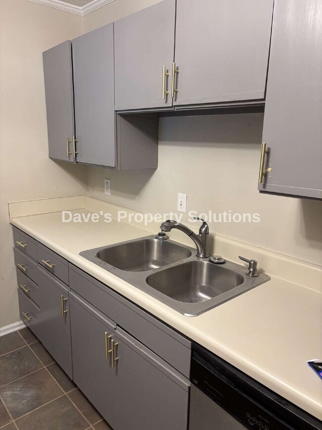 Photo - Beautiful Condo in Convenient Location!