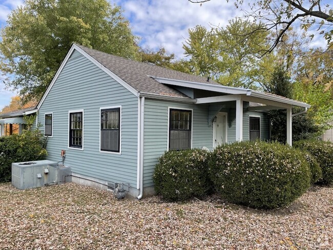 Building Photo - 242 Tanksley Ave Rental