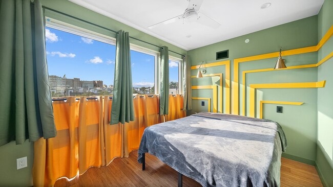 Building Photo - 1852 N Marshall St