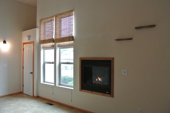 Photo - Corvallis Comfort & Convenience: Spacious 3-bedroom, 2.5 bath  Townhome