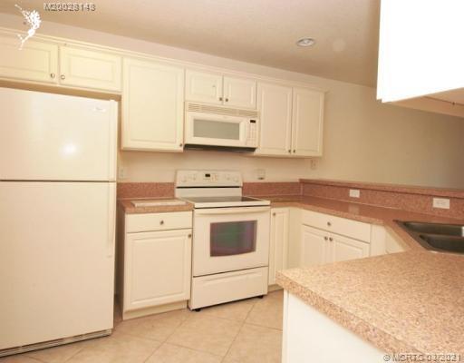 Photo - 2788 SE Birmingham Dr