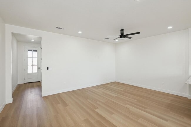 Photo - 19101 Sierra Madre Dr
