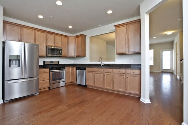 Photo - 1720 Beacon Ln