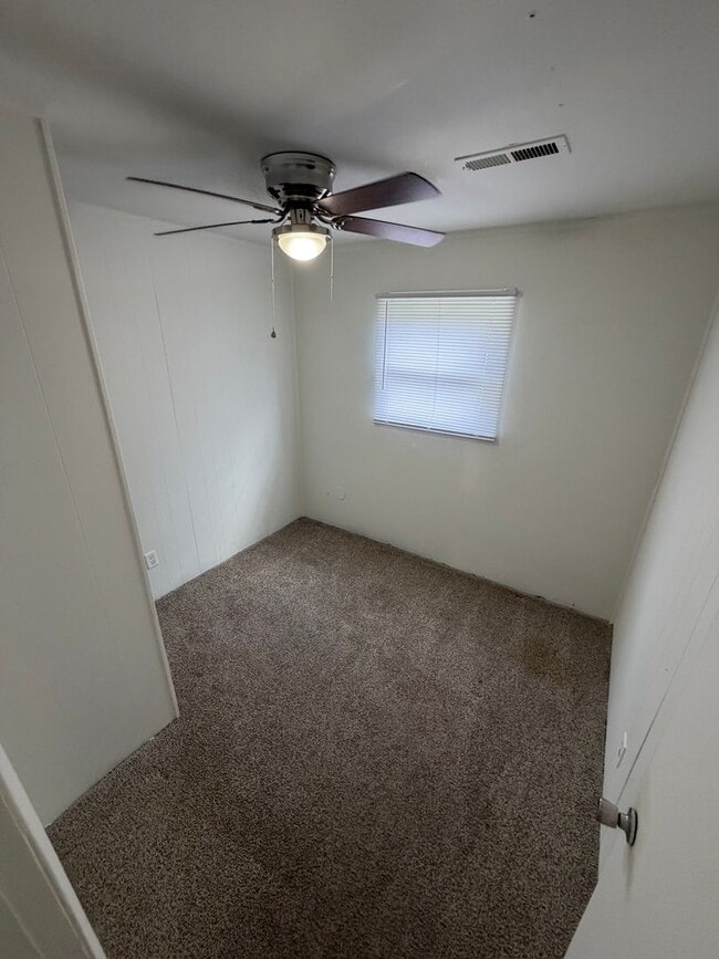 Photo - 3241 Buckner St