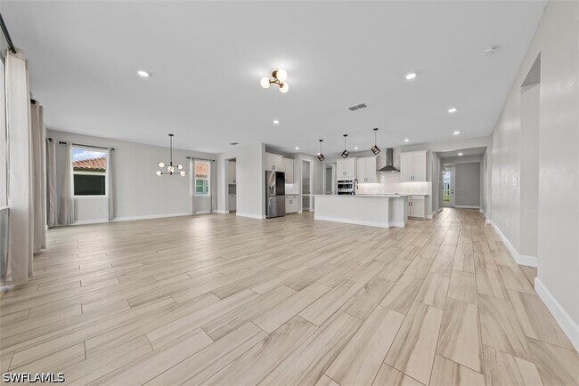 Photo - 2038 Grove Dr
