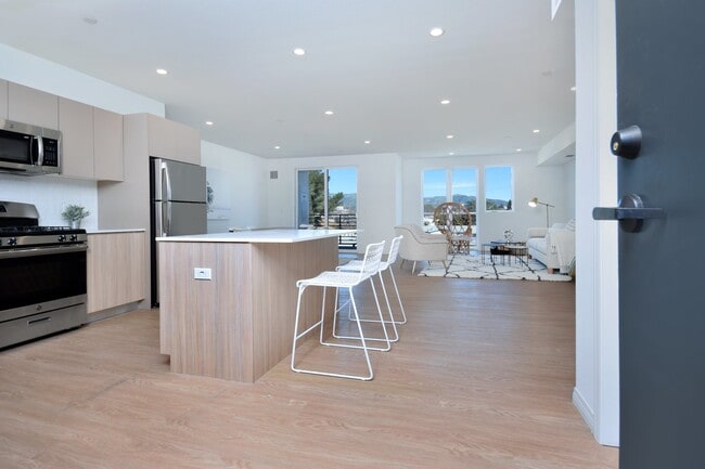 Photo - Beautiful Open Floor plan Luxury Apartments Unit 203