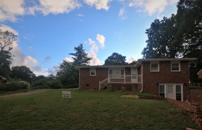 Photo - 2409 Boiling Springs Rd