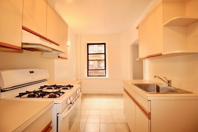 Photo - 128 Marine Ave