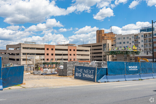 Building Photo - HIVE Rental