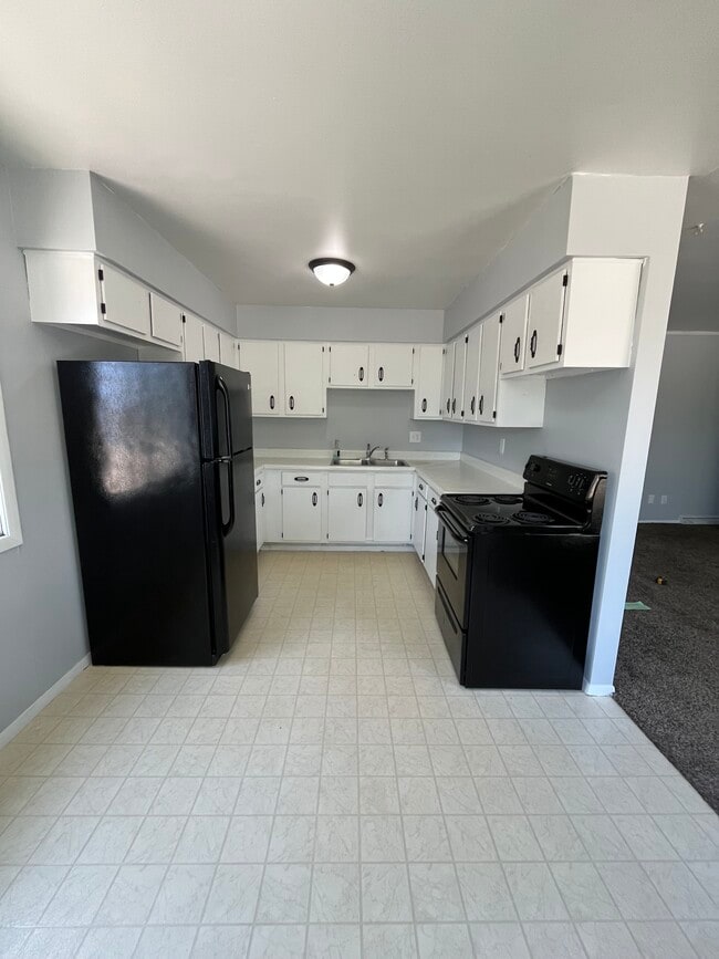 Photo - 3703 Parkway Blvd