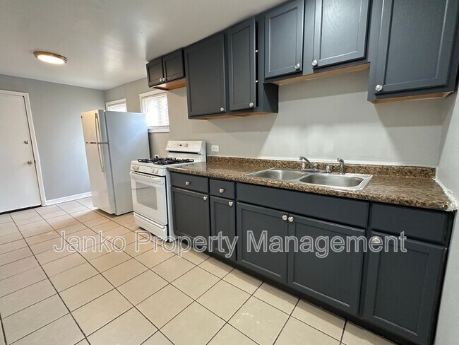 Photo - 1009 N Parkside Ave