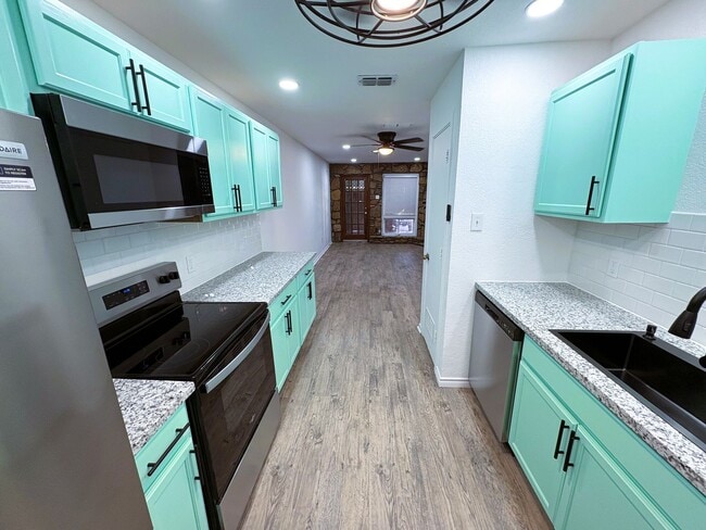 Photo - Breathtaking Home Located in Townwest Neig...