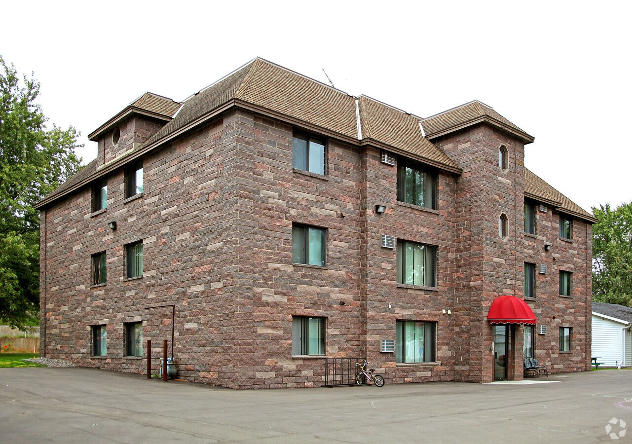 Photo - Camelot Square Apartments