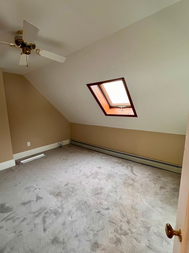 Skylight in bedroom - 19 Irving St Unit #3-J