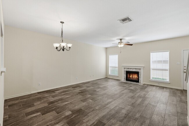 Photo - 2978 Holly Hall St