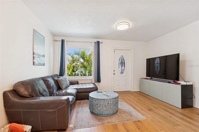 Photo - 7631 18th Way N