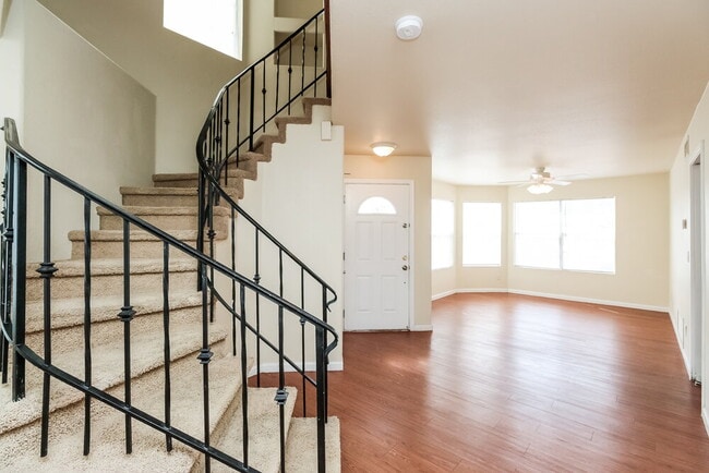 Photo - 3422 E Woodland Dr