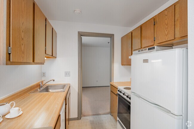 1BR,1BA - 400SF- Kitchen
